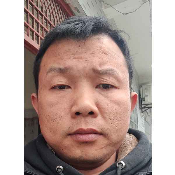 陕西35岁单身帅哥真诚找对象-吐鲁番相亲网