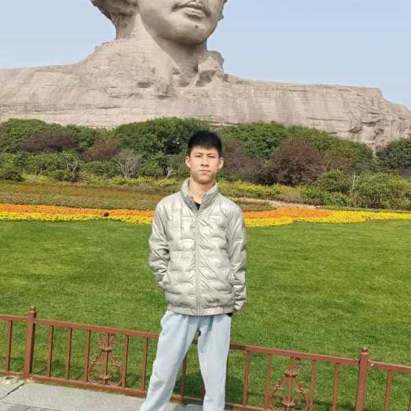 浙江22岁单身帅哥真诚找对象-吐鲁番征婚相亲网