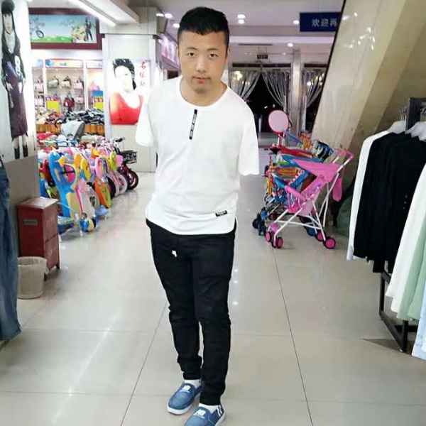 河南34岁单身帅哥真诚找对象-吐鲁番征婚相亲网