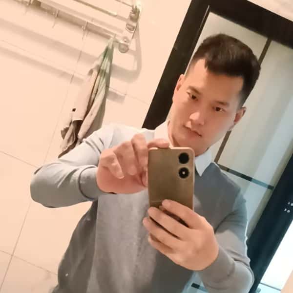 河南31岁单身帅哥真诚找对象-吐鲁番征婚相亲网