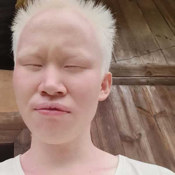 贵州30岁单身帅哥真诚找对象-吐鲁番征婚相亲网