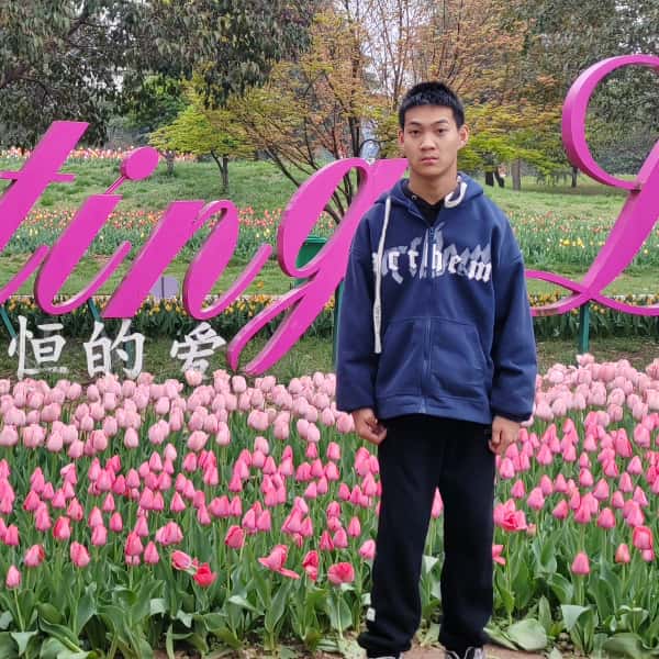 河南18岁单身帅哥真诚找对象-吐鲁番征婚相亲网