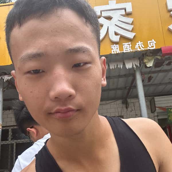 河北20岁单身帅哥真诚找对象-吐鲁番征婚相亲网