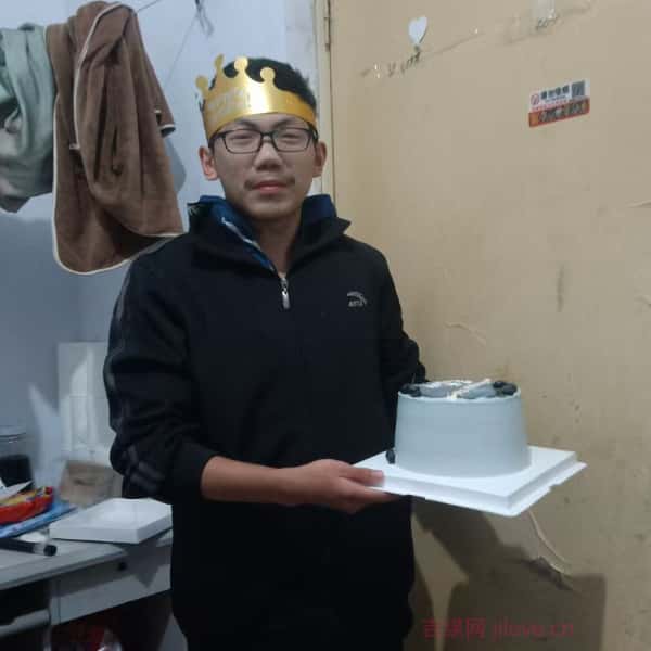山东18岁单身帅哥真诚找对象-吐鲁番征婚相亲网