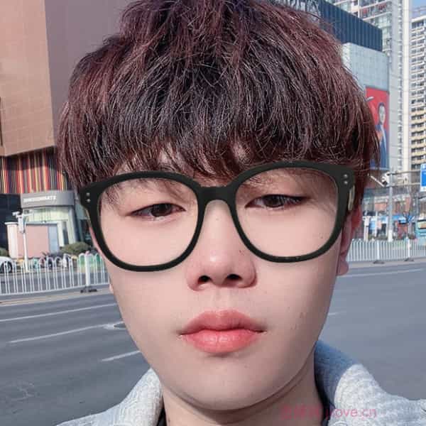河南20岁单身帅哥真诚找对象-吐鲁番征婚相亲网
