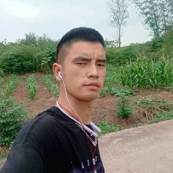 35岁岁四川单身帅哥 - 吐鲁番吉缘网