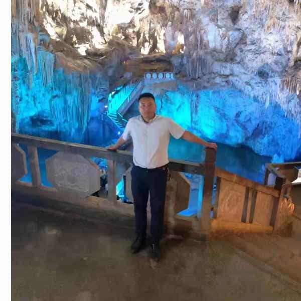35岁岁云南单身帅哥 - 吐鲁番吉缘网