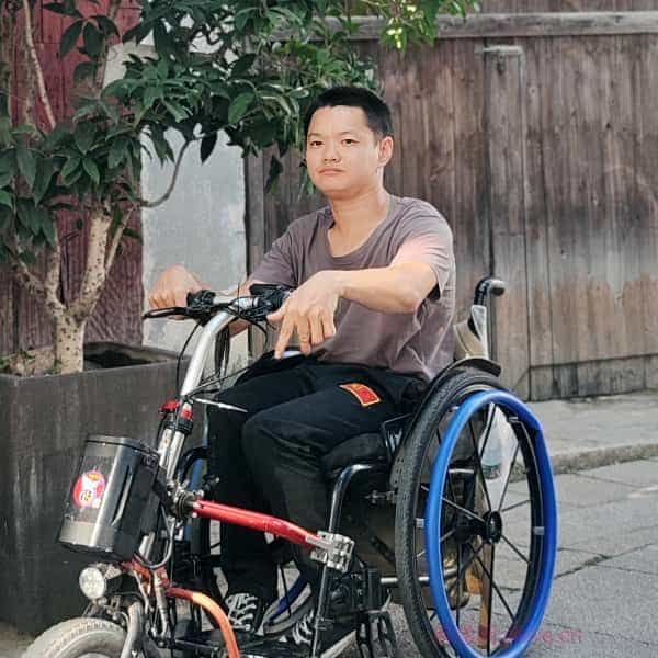 33岁岁湖北单身帅哥 - 吐鲁番吉缘网