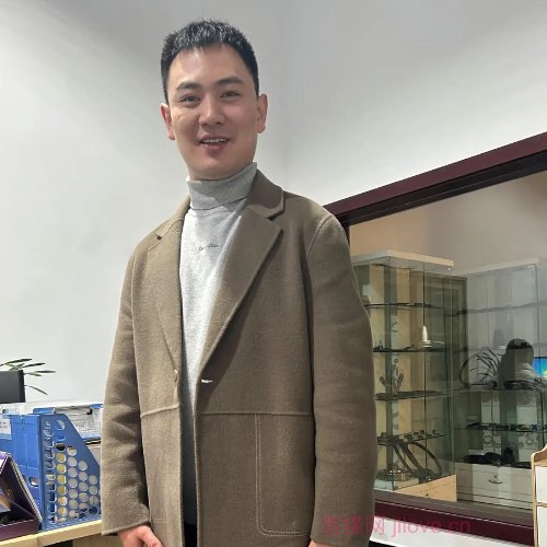 32岁岁四川单身帅哥 - 吐鲁番吉缘网